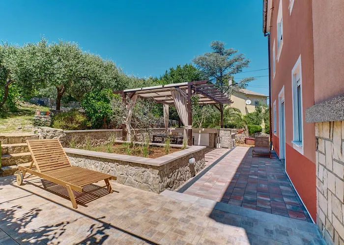 Providenca Ii 아파트 말리로시니