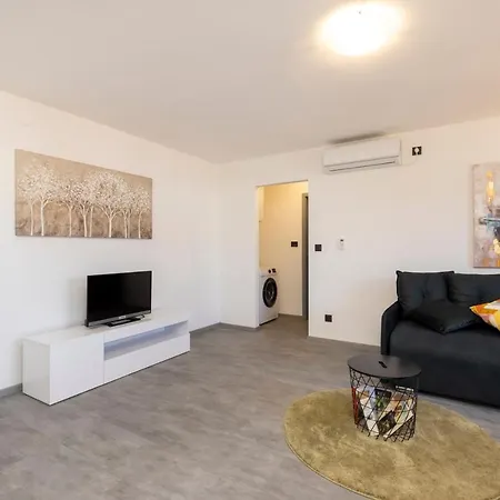 Providenca Ii Apartment *