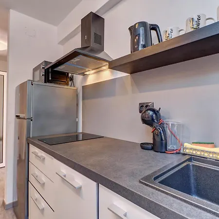 Providenca Ii アパート