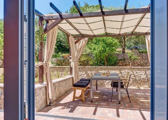 Providenca Ii Мали-Лошинь